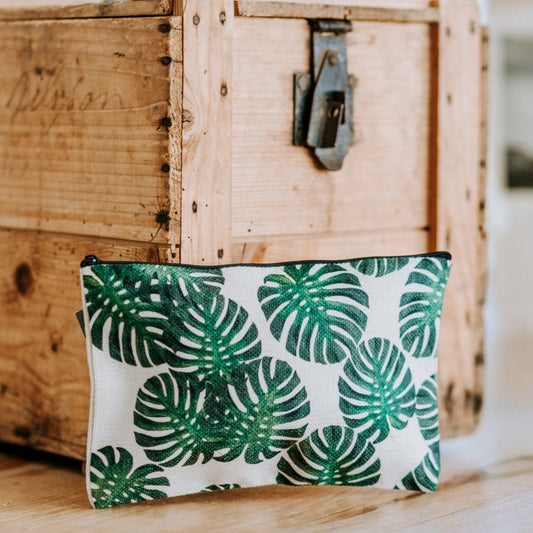 Green Leaf Pouch