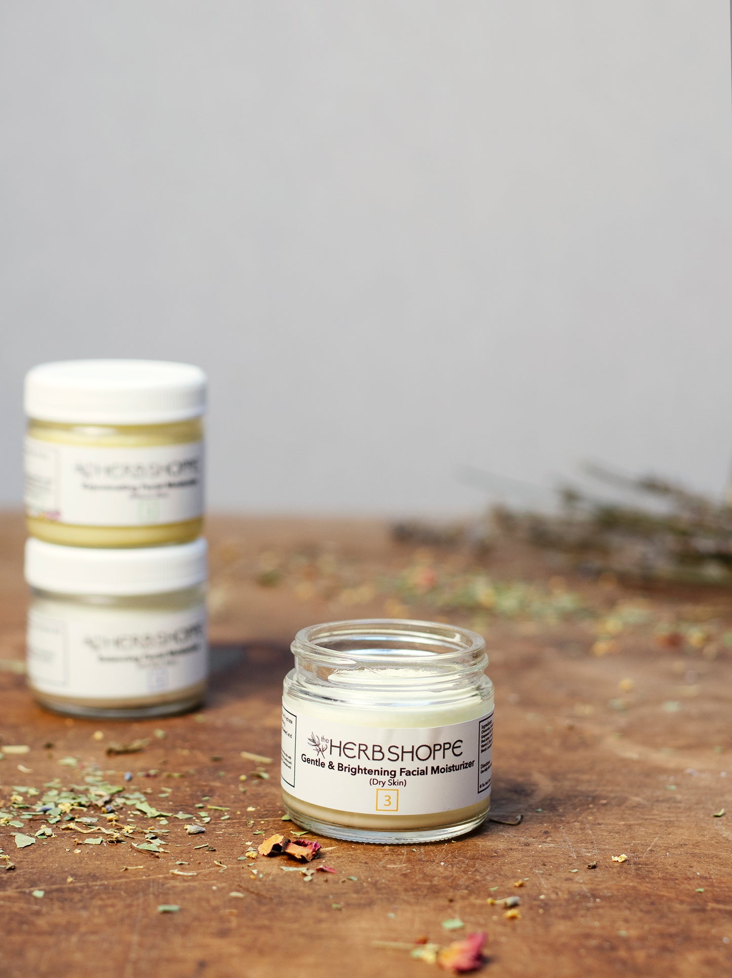Gentle and Brightening Facial Moisturizer Skin